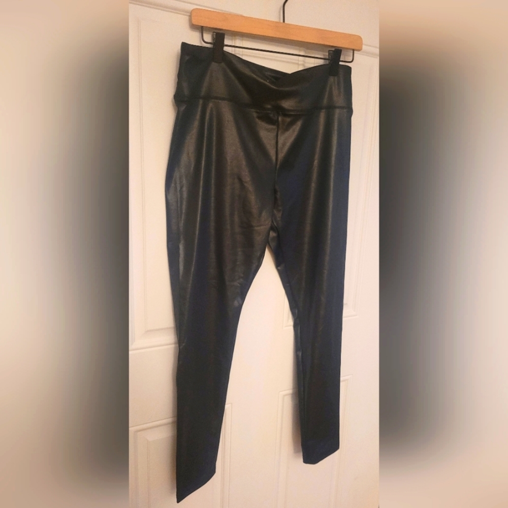 FREE W/ PURCHASE Wild Fable Black Shiny Leggings Sz L